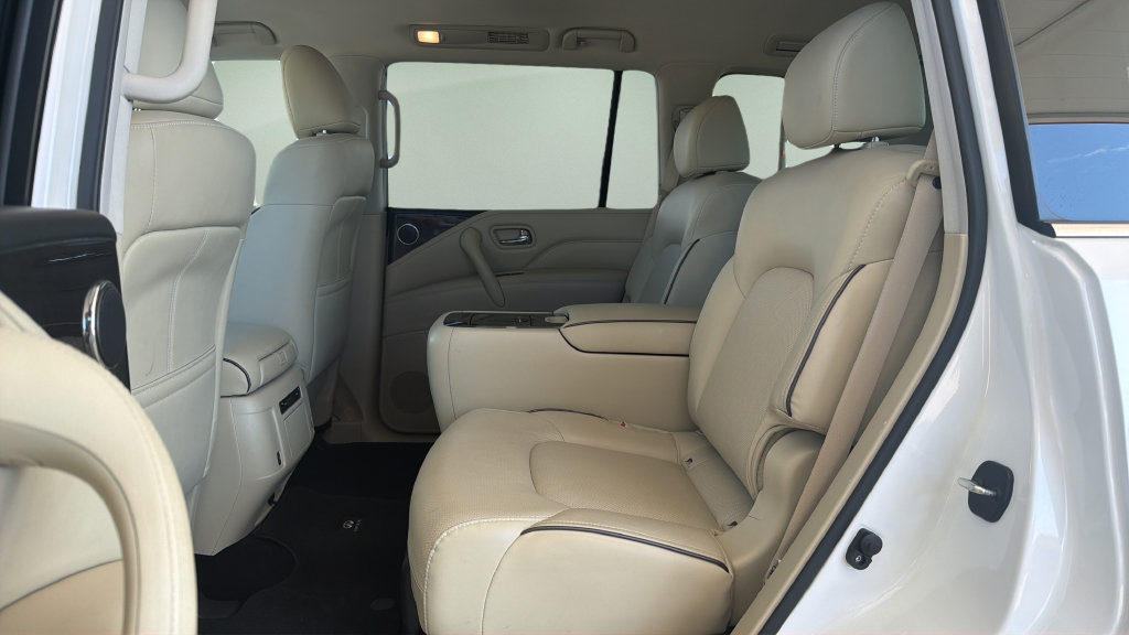 Used 2024 INFINITI QX80 Luxe w/ Cargo Package AWD/4WD image 15