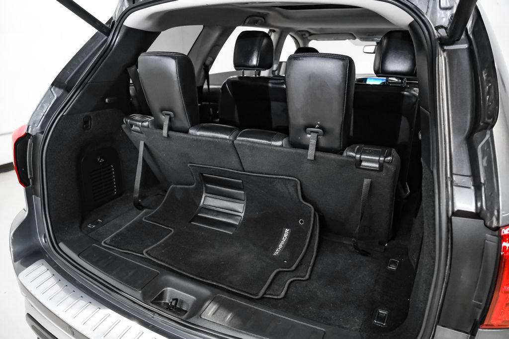 Used 2020 Nissan Pathfinder Platinum FWD image 59