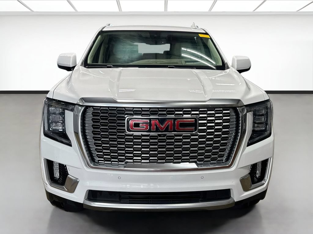 Used 2021 GMC Yukon XL Denali AWD/4WD image 2