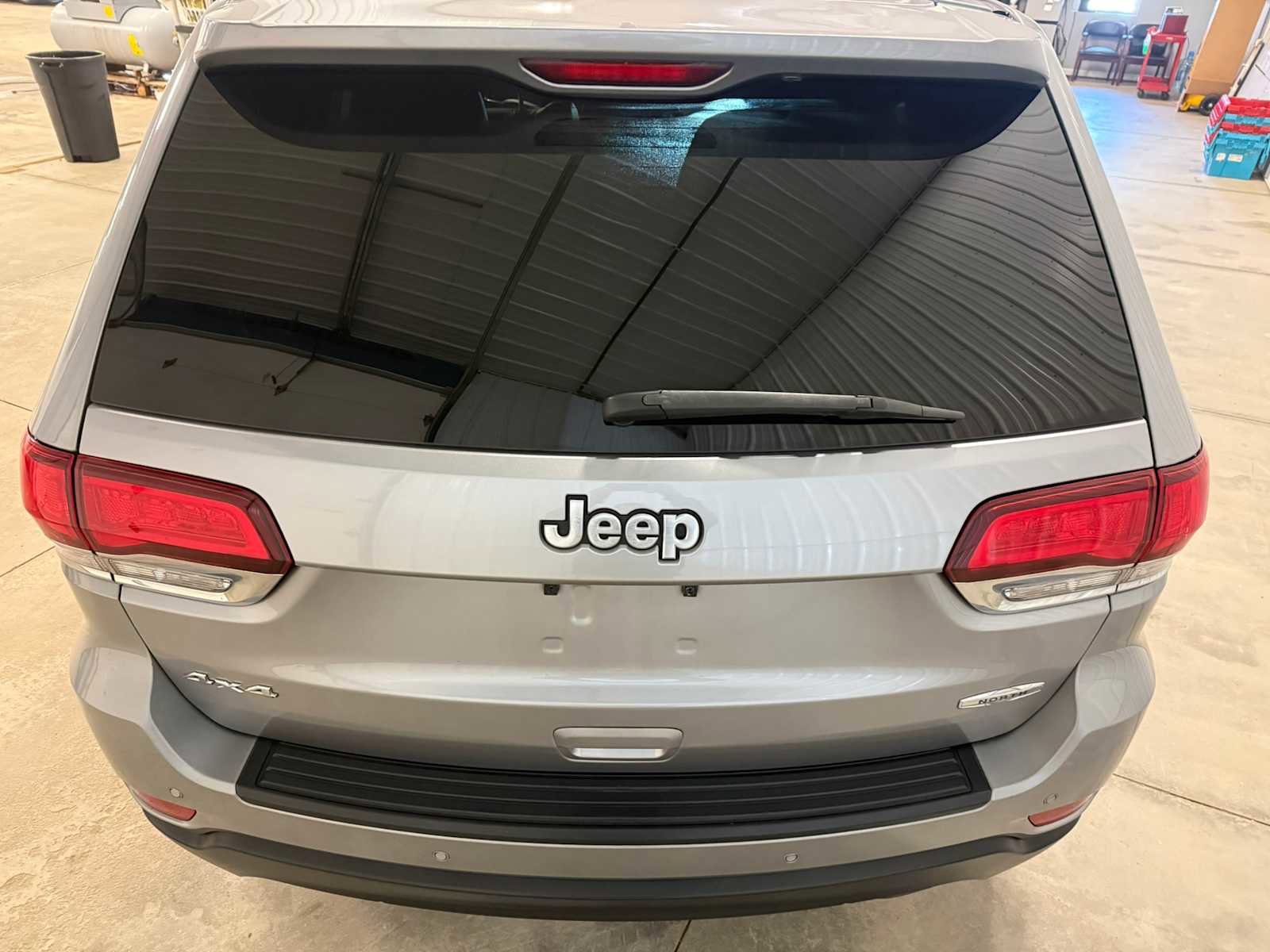 Certified 2020 Jeep Grand Cherokee Laredo w/ Quick Order Package 2BN North AWD/4WD image 16