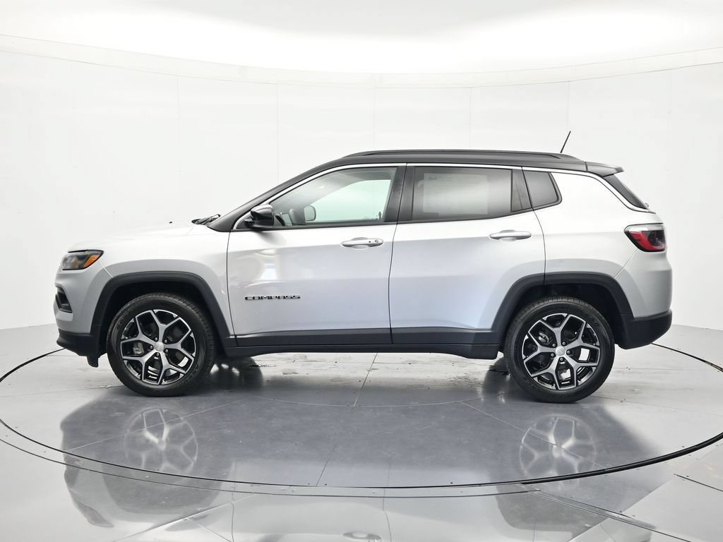 Used 2024 Jeep Compass Limited AWD/4WD image 8