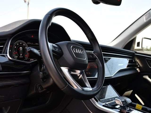 Used 2022 Audi Q8 Premium Plus w/ Premium Plus Package AWD/4WD image 15