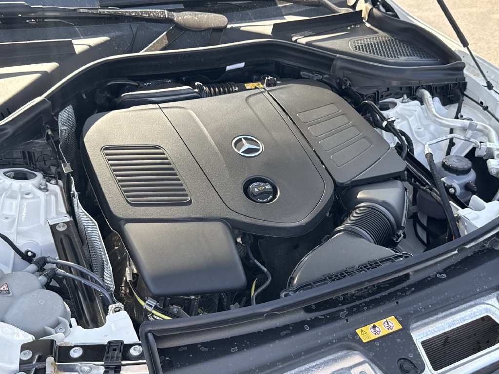 New 2026 Mercedes-Benz GLC 300 image 10