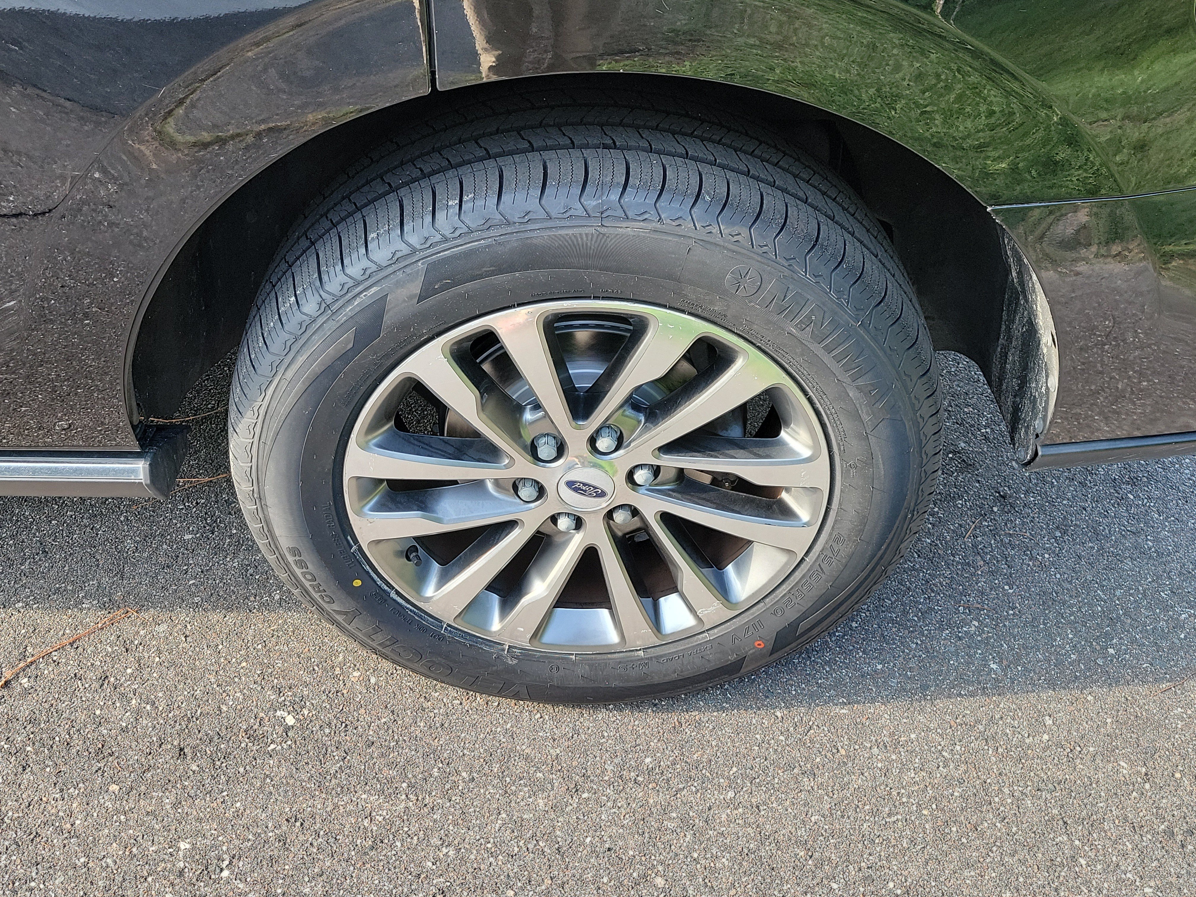 Used 2018 Ford Expedition Limited RWD image 35