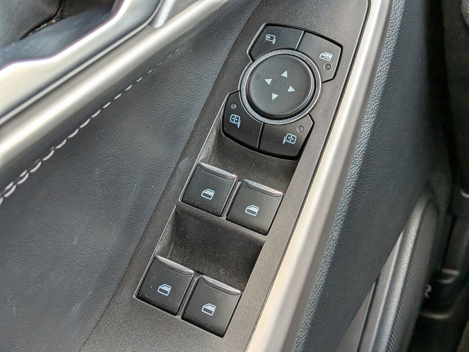 Certified 2023 Ford Explorer Limited w/ Equipment Group 301A image 26