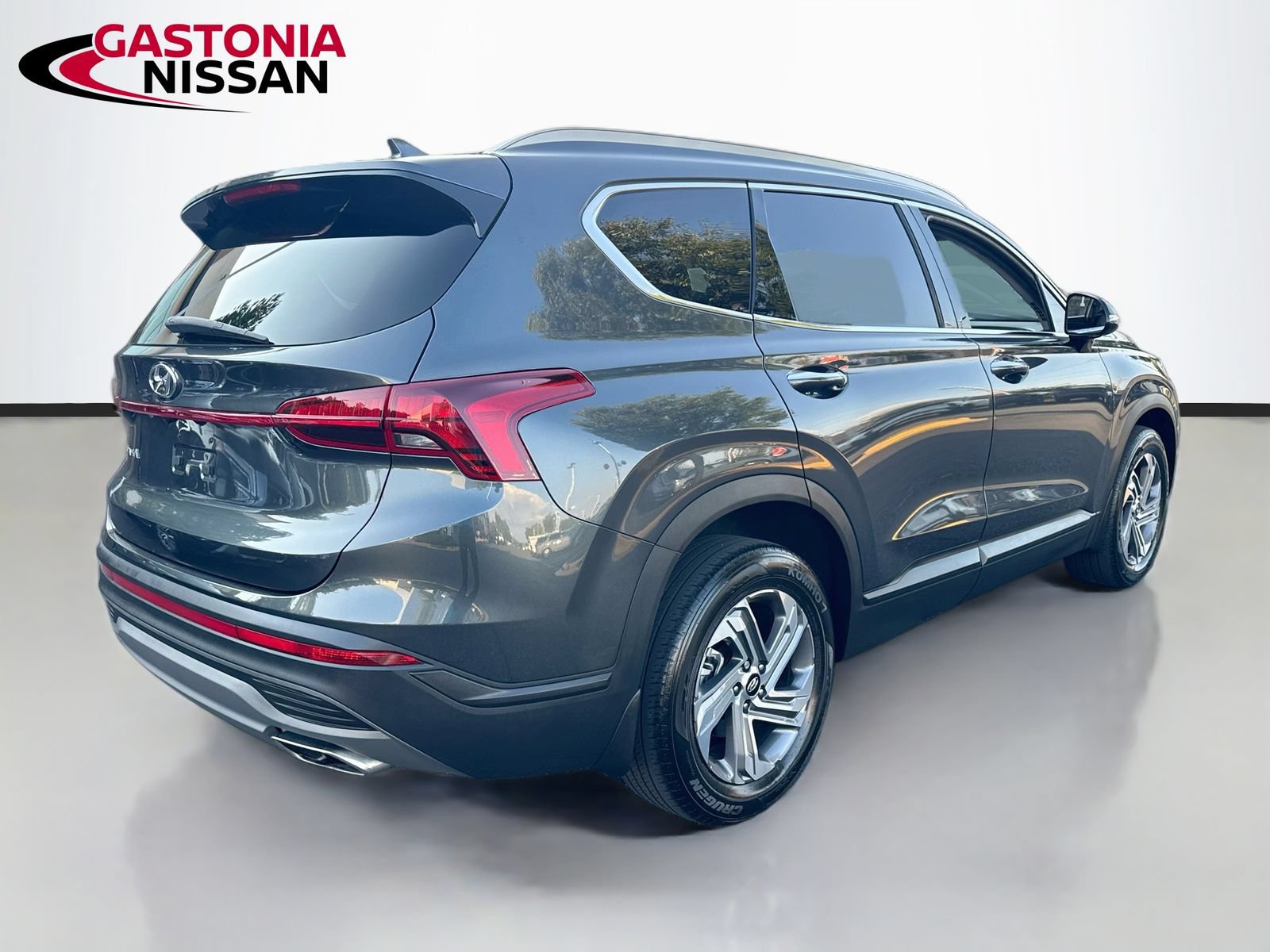 Used 2023 Hyundai Santa Fe SEL w/ Cargo Package FWD image 9