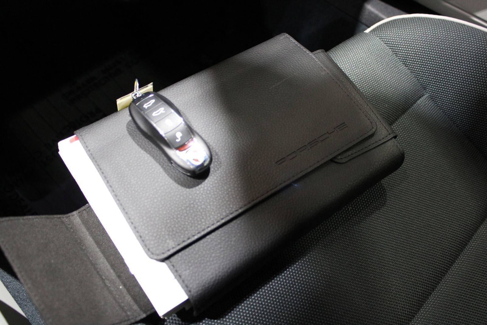 Used 2018 Porsche 718 Cayman image 33