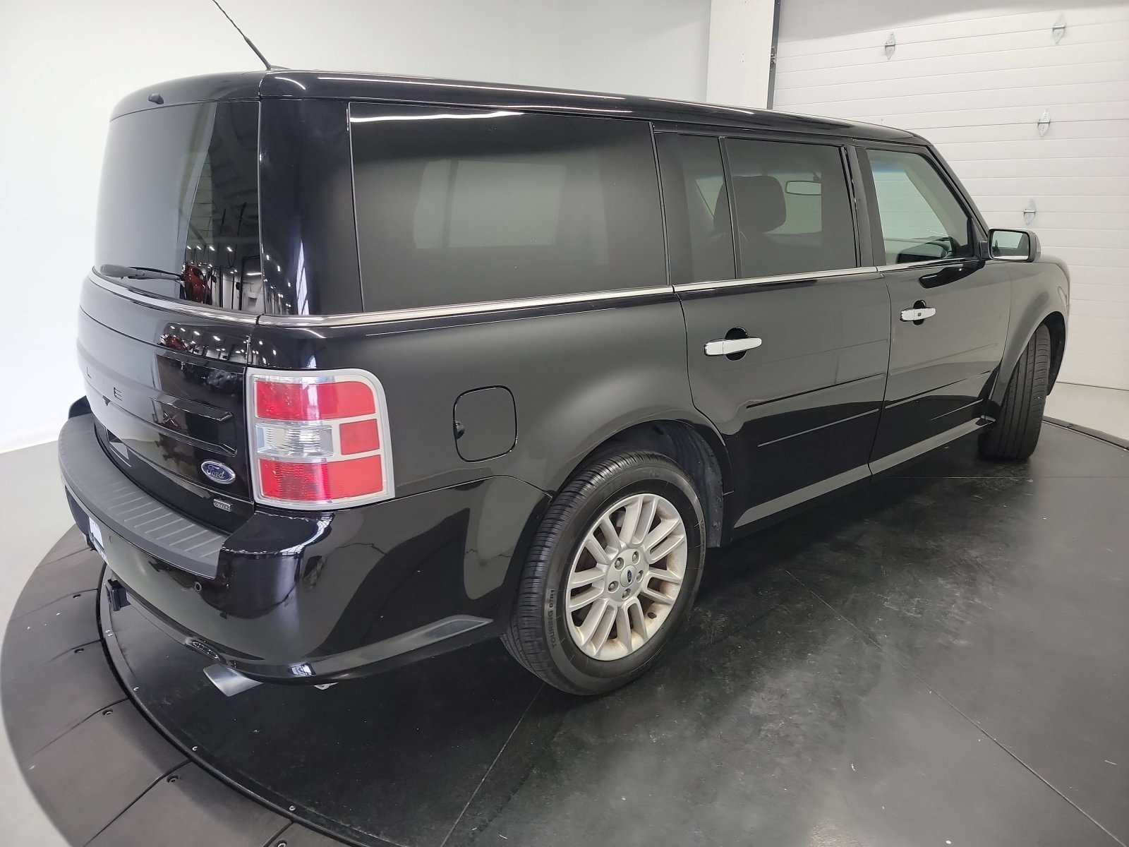Used 2019 Ford Flex SEL w/ Equipment Group 202A AWD/4WD image 9