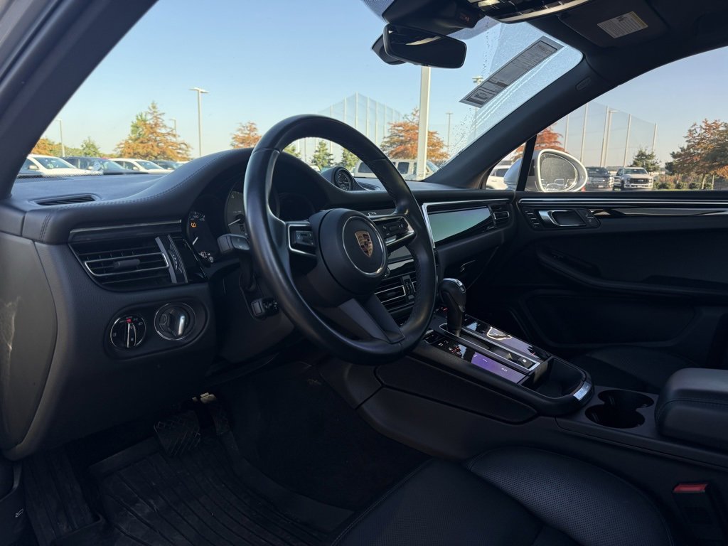 Used 2022 Porsche Macan S w/ Premium Package Plus image 10