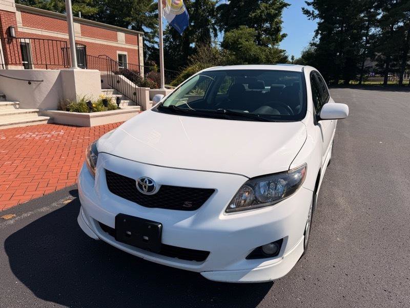 Used 2010 Toyota Corolla FWD image 2