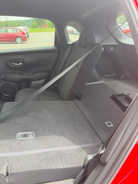 Used 2025 Honda HR-V Sport image 13