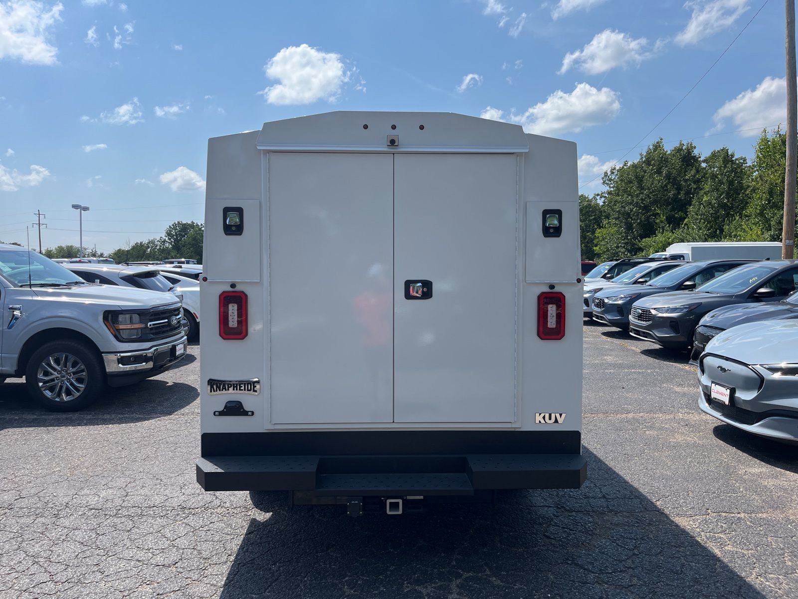 New 2026 Ford E-350 and Econoline 350 Super Duty w/ Power Equipment Group image 5