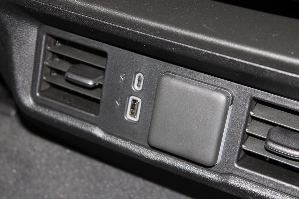 Used 2025 GMC Sierra 1500 SLT AWD/4WD image 33