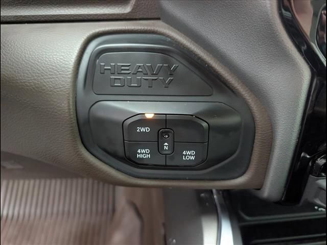 Used 2025 RAM 2500 Laramie AWD/4WD image 13