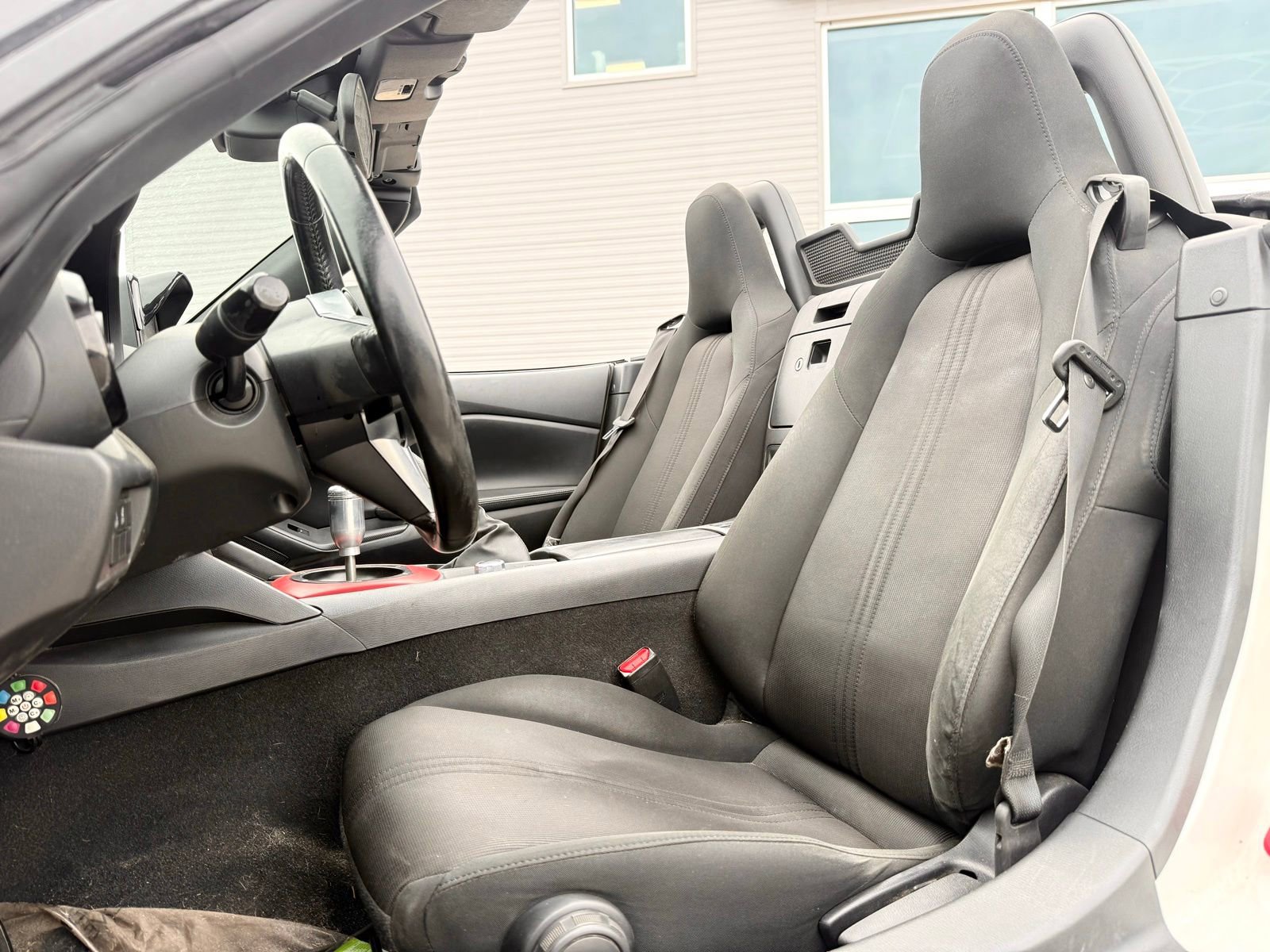 Used 2020 MAZDA MX-5 Miata Sport RWD image 29