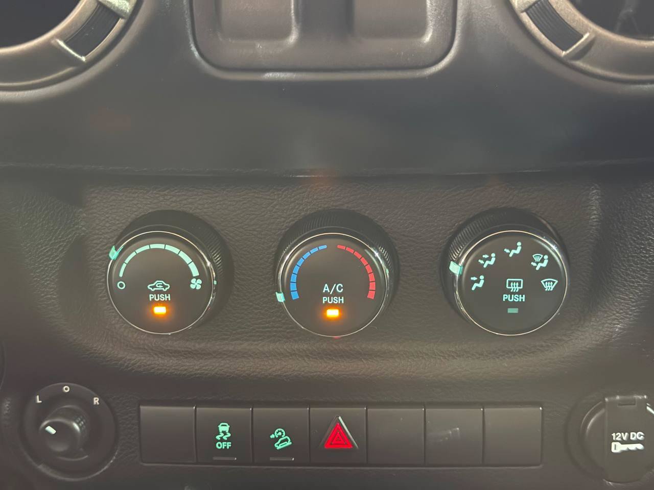 Used 2018 Jeep Wrangler Sport AWD/4WD image 22