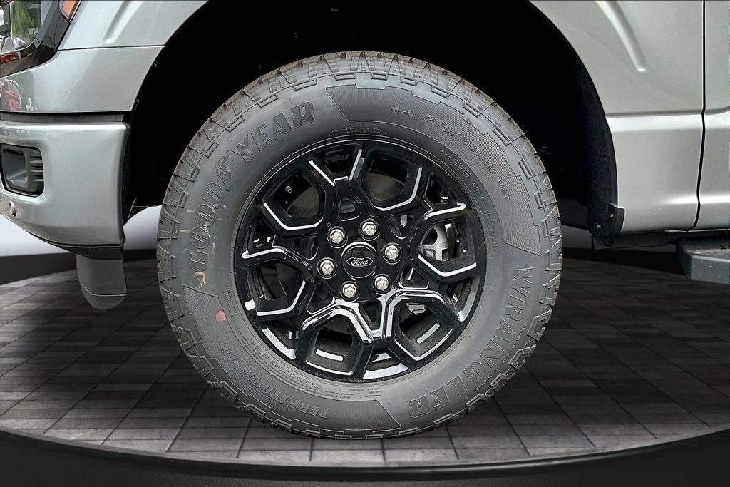 New 2026 Ford F150 XLT w/ Equipment Group 302A MID AWD/4WD image 13