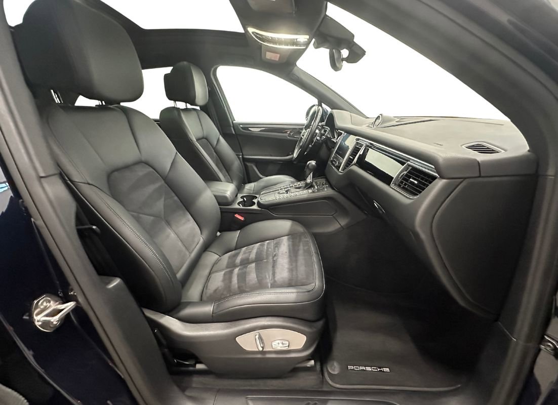 Used 2018 Porsche Macan image 19