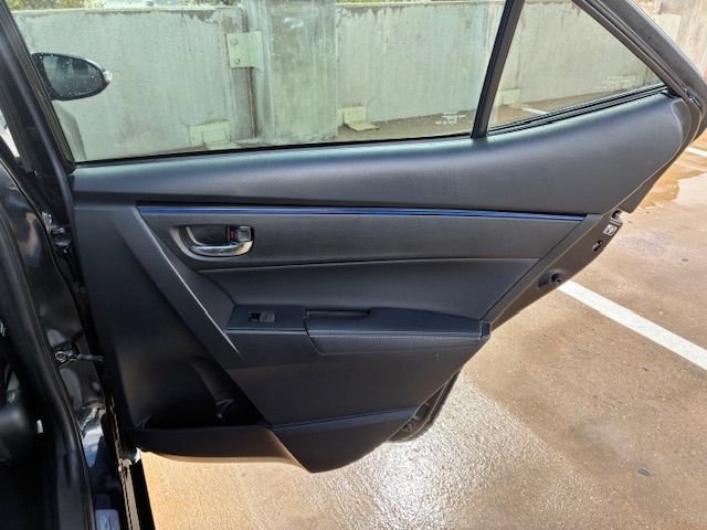 Used 2018 Toyota Corolla SE w/ Body Protection Package image 17