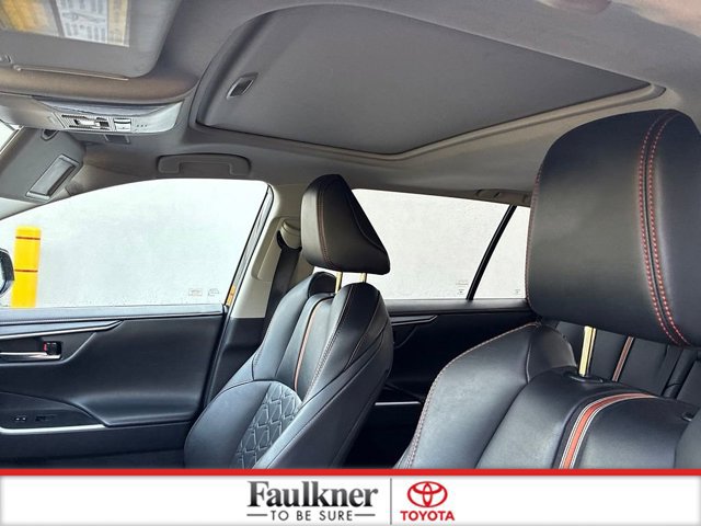 Used 2019 Toyota RAV4 Adventure AWD/4WD image 28