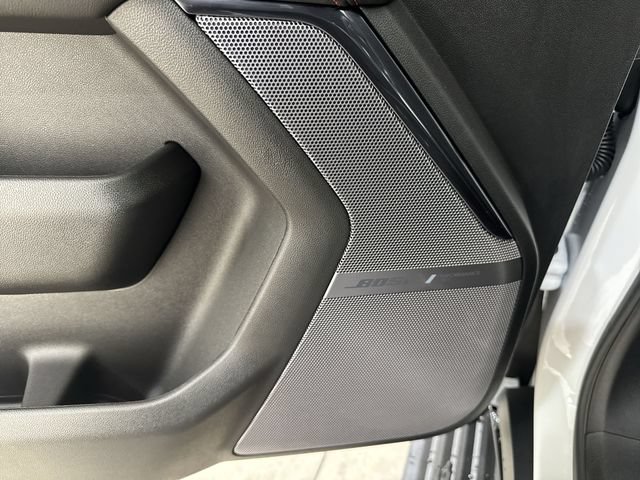 New 2026 GMC Yukon XL AT4 Ultimate AWD/4WD image 25