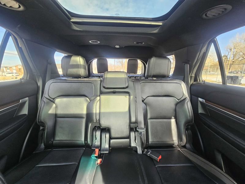 Used 2016 Ford Explorer Limited w/ Class II Trailer Tow Package image 23