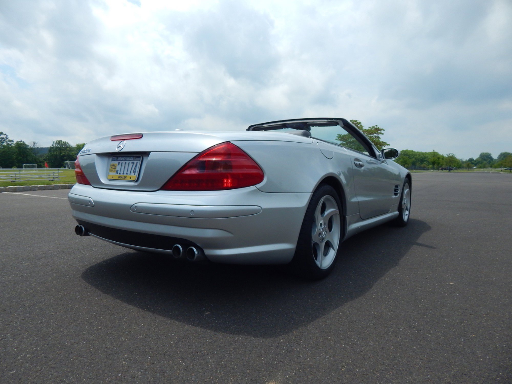 Used 2005 Mercedes-Benz SL 600 w/ AMG Sport Pkg image 3