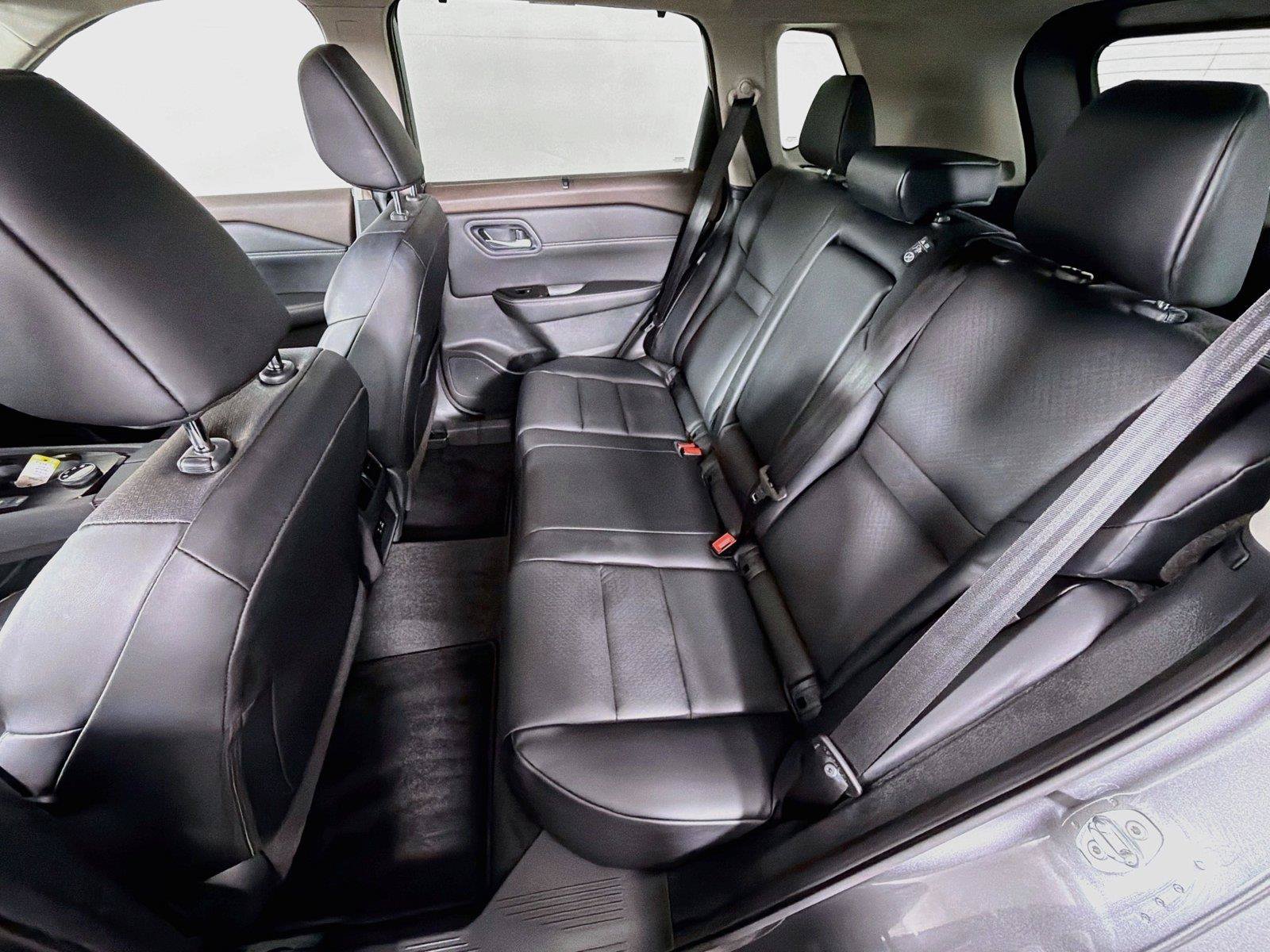 Used 2023 Nissan Rogue SV w/ SV Premium B Package AWD/4WD image 25