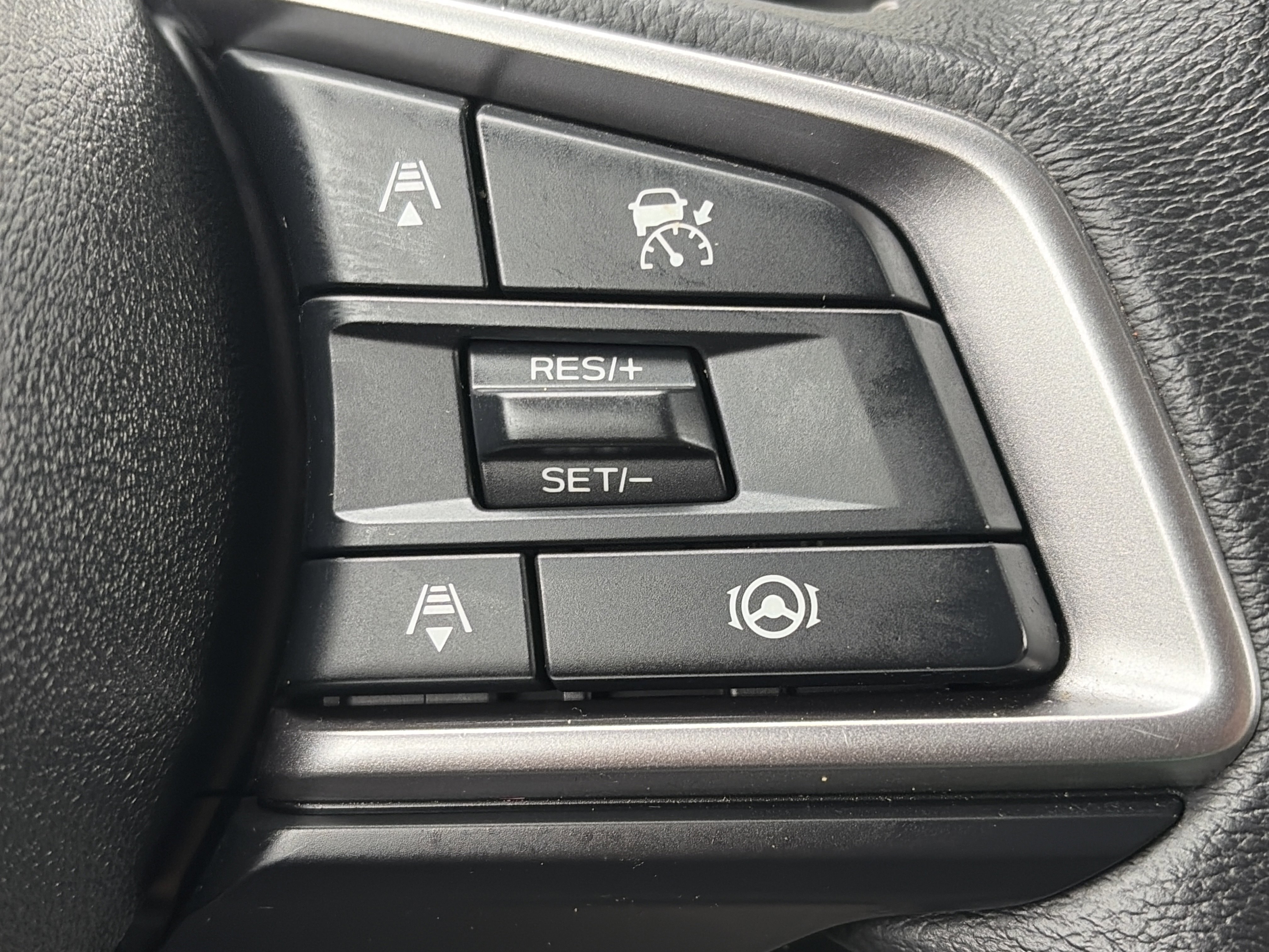 Certified 2023 Subaru Ascent Premium w/ Convenience Package AWD/4WD image 18