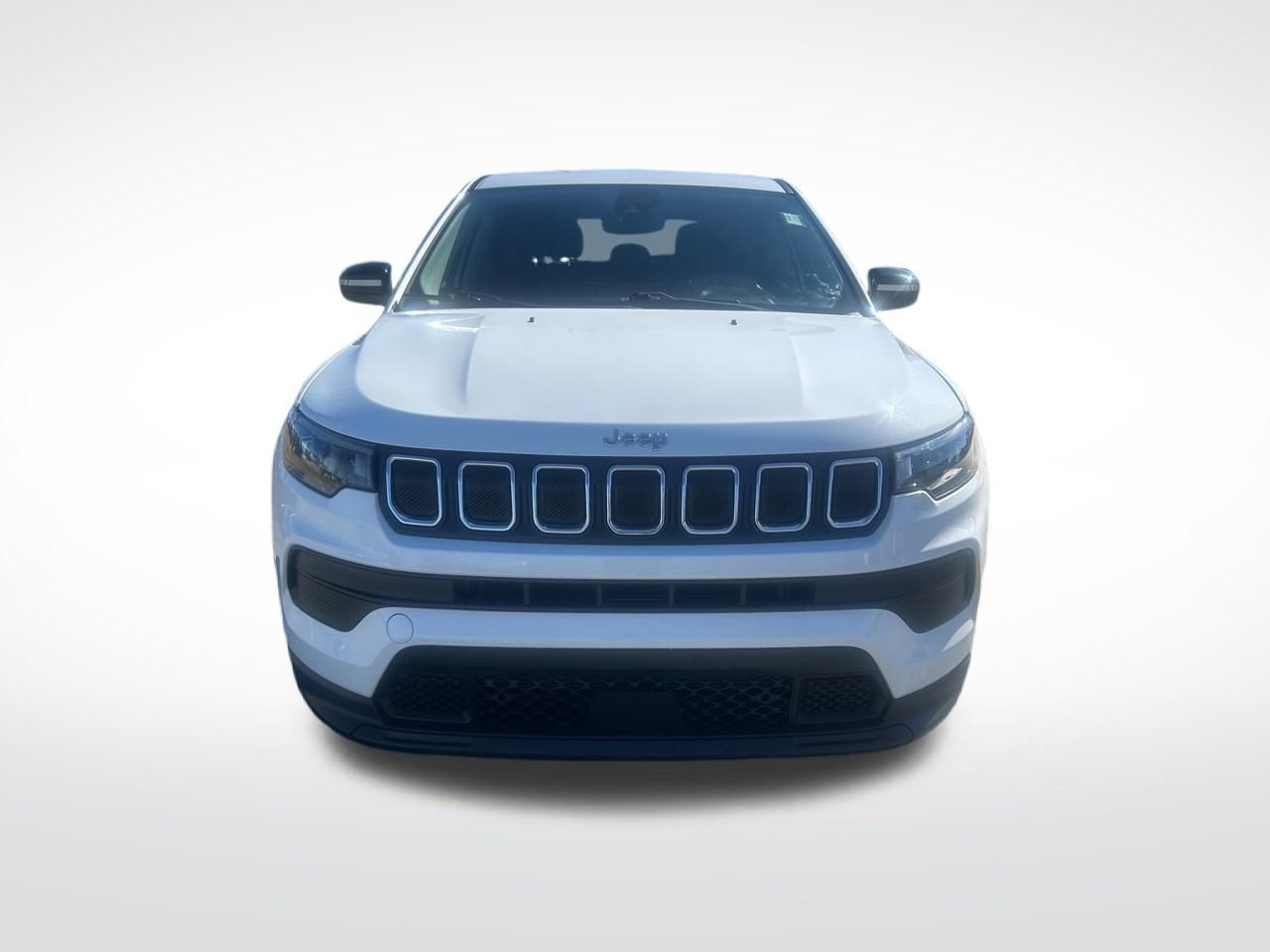Used 2022 Jeep Compass Sport image 9