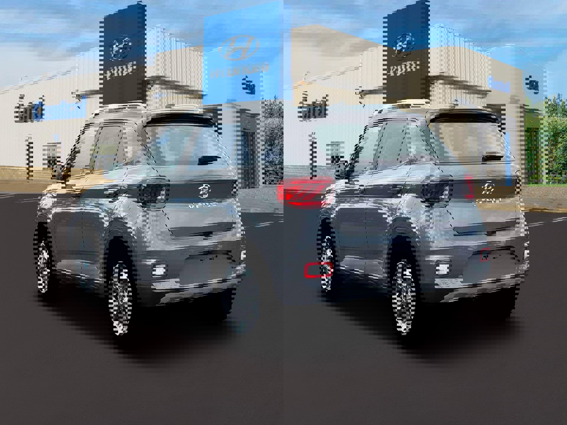 New 2026 Hyundai Venue SEL FWD image 5