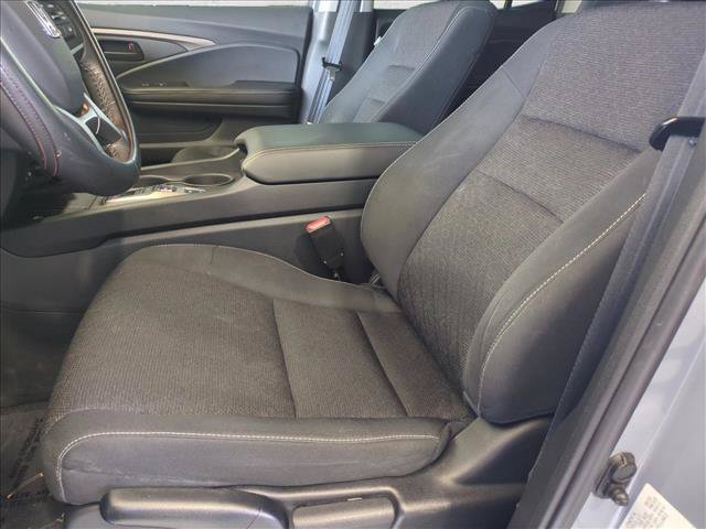 Used 2025 Honda Ridgeline Sport image 14