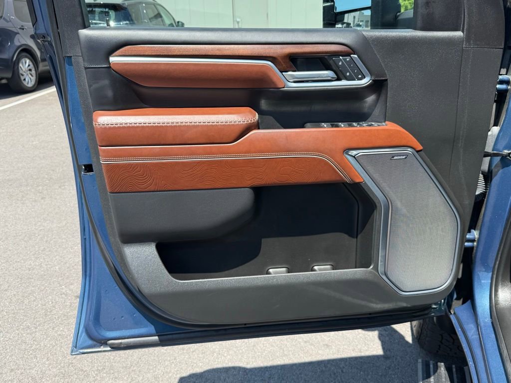 Used 2024 GMC Sierra 2500 Denali Ultimate AWD/4WD image 17