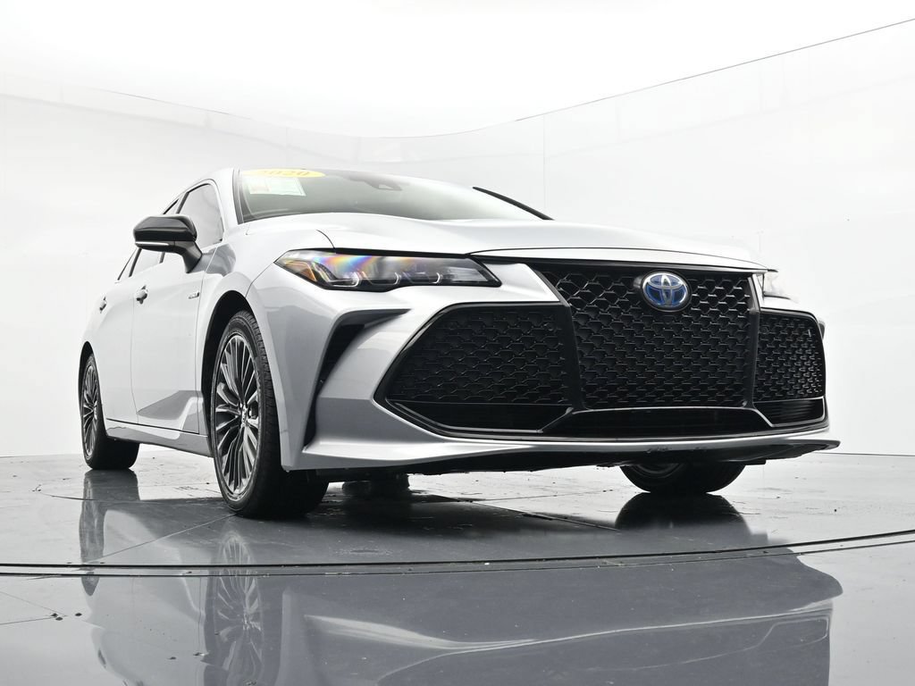 Used 2020 Toyota Avalon XSE FWD image 29