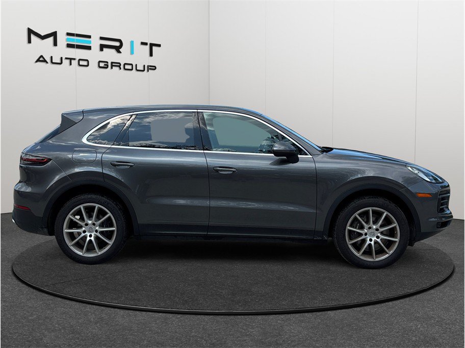 Used 2022 Porsche Cayenne AWD/4WD image 10