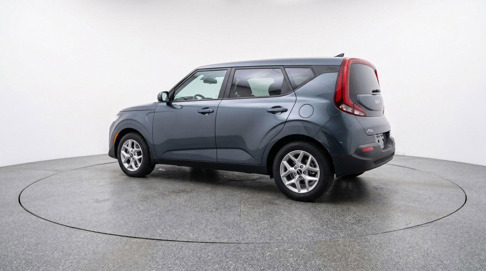 Used 2025 Kia Soul LX w/ LX Technology Package FWD image 6