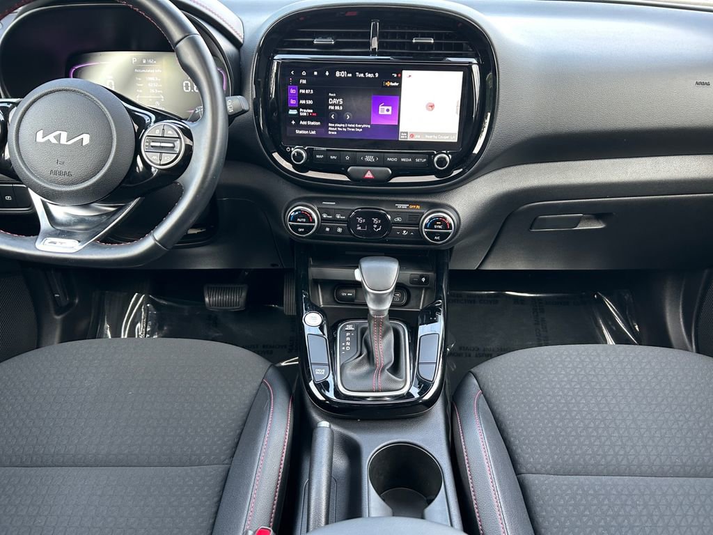 Used 2023 Kia Soul GT-Line image 13