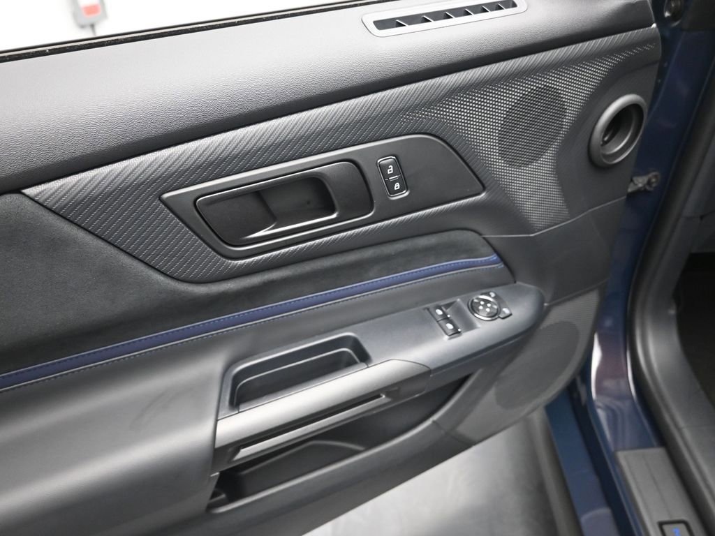 Used 2025 Ford Mustang Dark Horse image 8