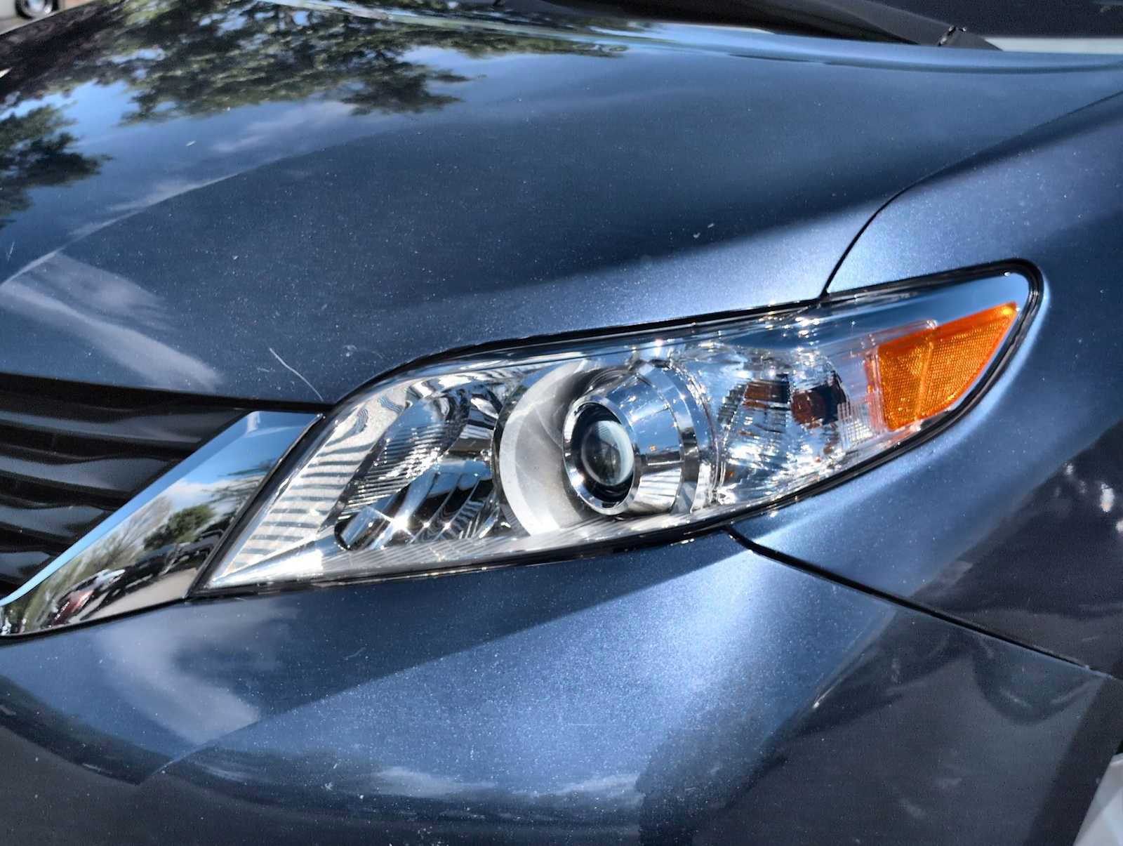 Used 2014 Toyota Sienna LE image 11