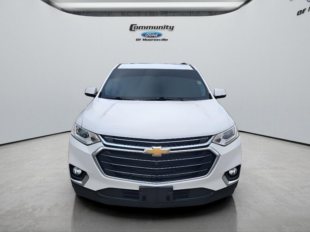 Used 2019 Chevrolet Traverse LT w/ LT Premium Package image 2