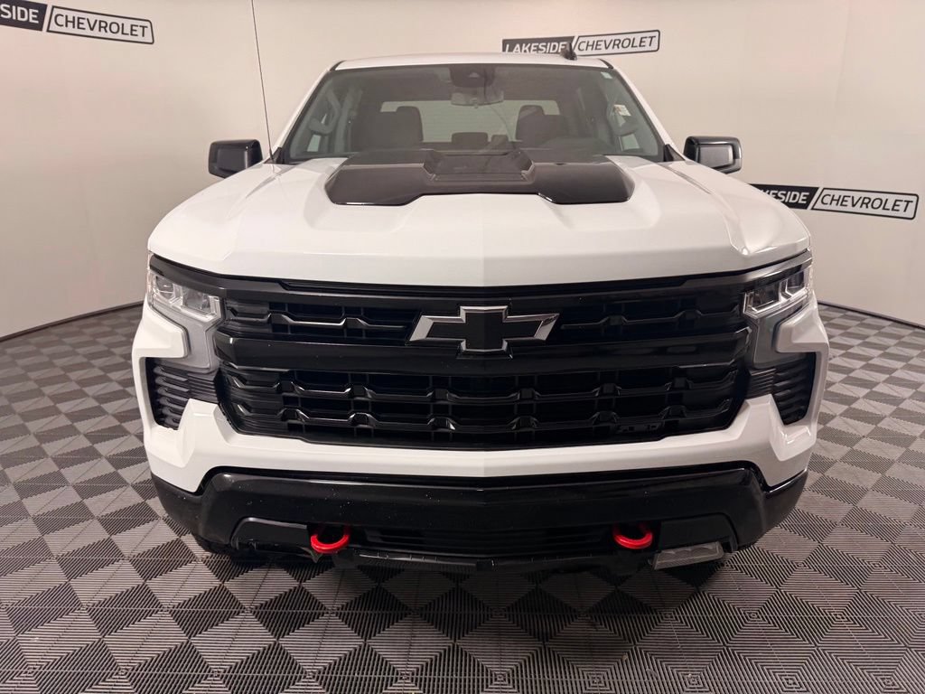 Used 2024 Chevrolet Silverado 1500 LT Trail Boss w/ Protection Package AWD/4WD image 9