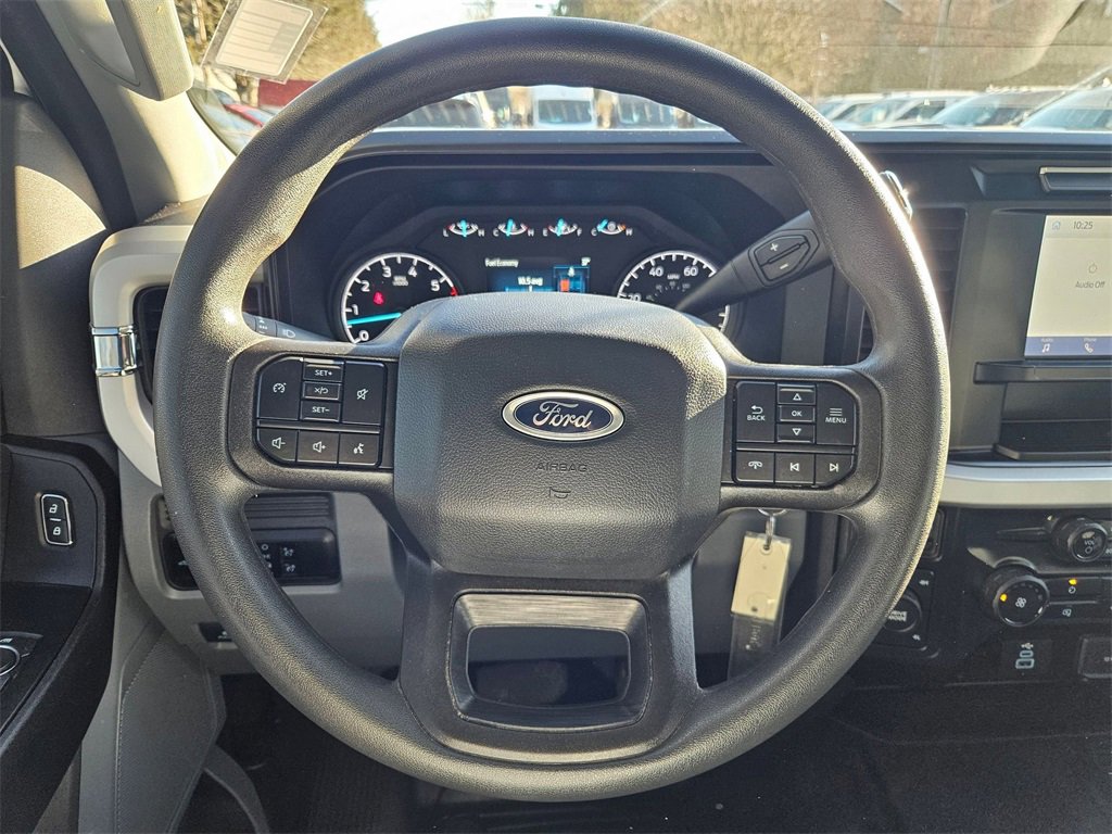 Used 2024 Ford F250 XL w/ XL Chrome Package image 22