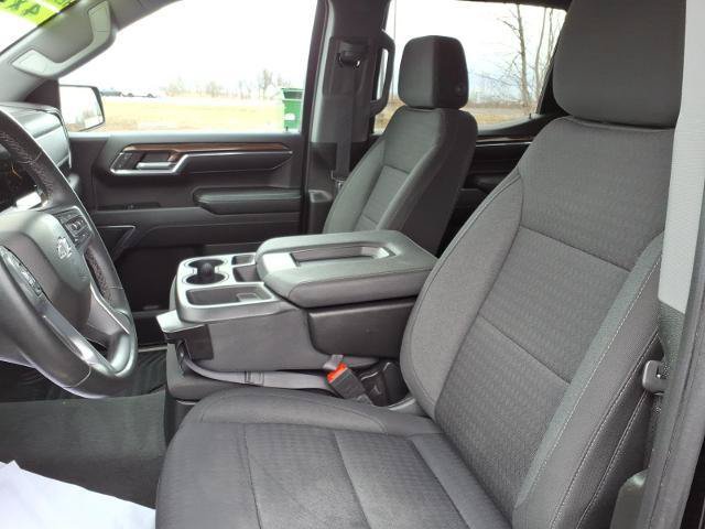 Used 2023 Chevrolet Silverado 1500 RST AWD/4WD image 13