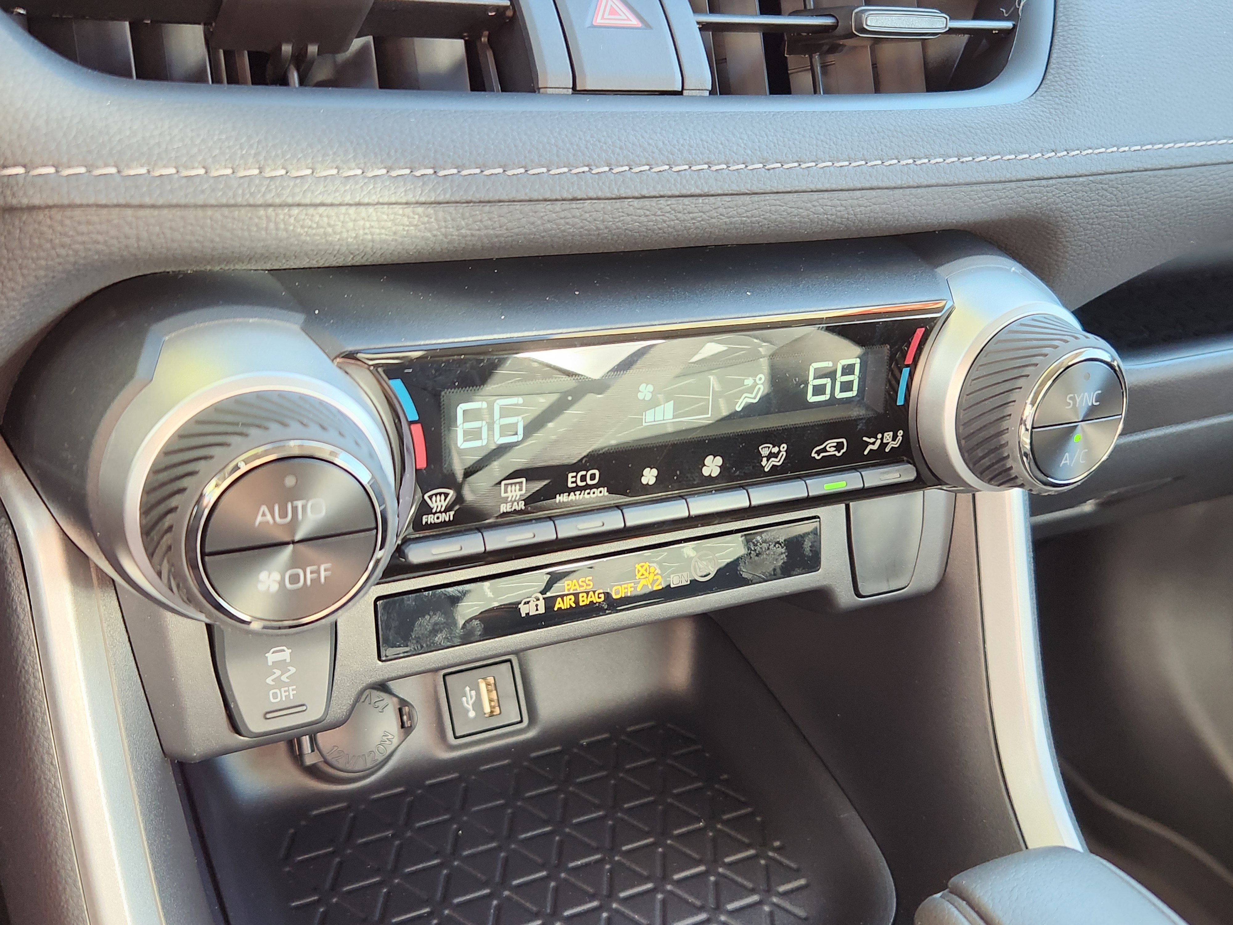 Certified 2025 Toyota RAV4 XLE image 23