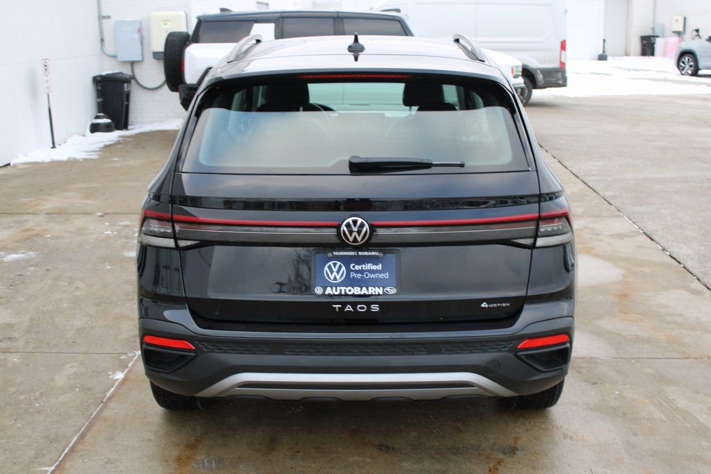 Certified 2025 Volkswagen Taos S image 5