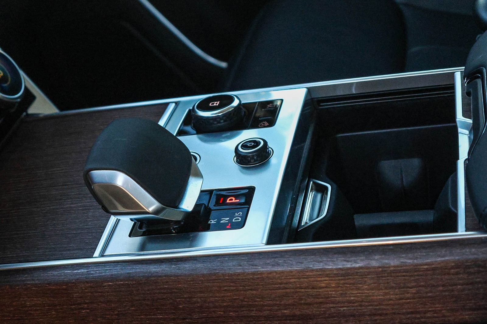 Certified 2023 Land Rover Range Rover SE image 31