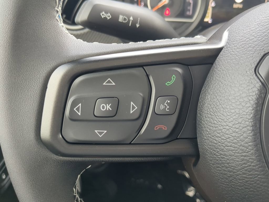 New 2025 Jeep Gladiator Rubicon image 9