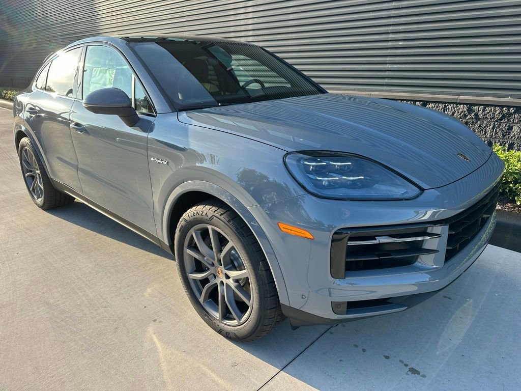 Used 2026 Porsche Cayenne E-Hybrid Coupe image 11