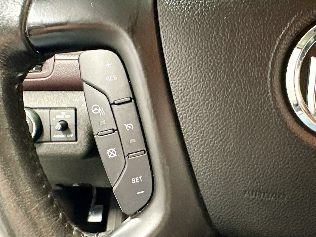 Used 2015 Buick Enclave Leather AWD/4WD image 40