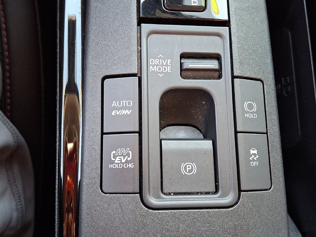 Used 2024 Toyota Prius Prime FWD image 25